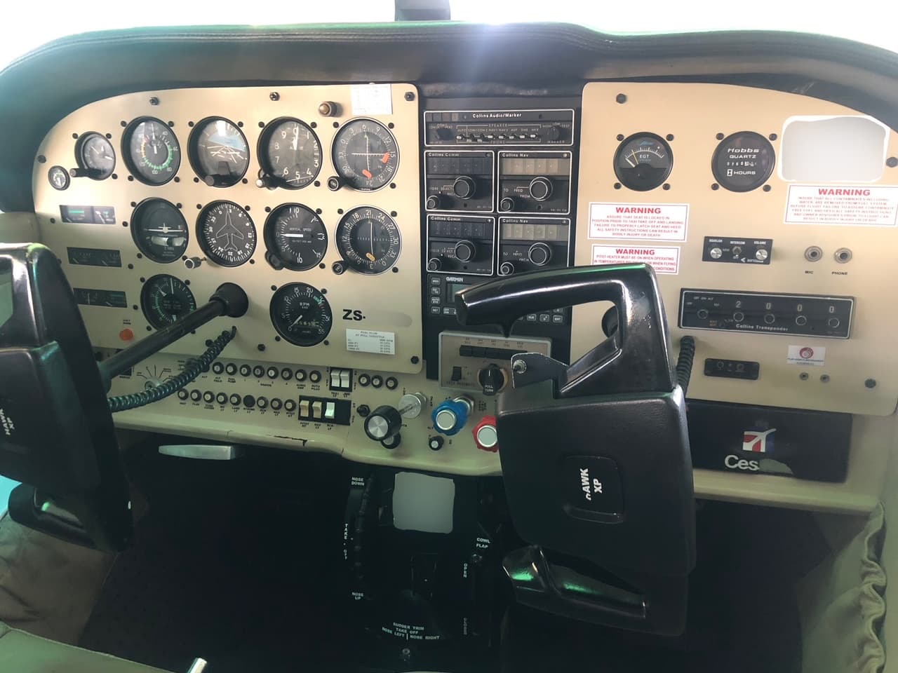 1977 Cessna R172K Hawk XP cockpit